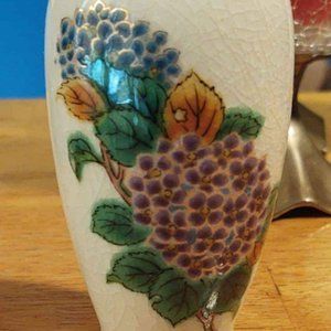 Vintage Homco Purple Hydrangea Bud Vase Crackle Glaze Japan